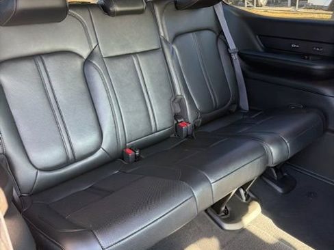 Used 2024 Jeep Wagoneer Series II w/ Premium Group I image 18