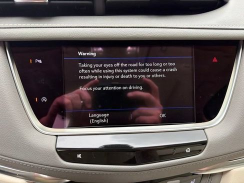 Certified 2024 Cadillac XT5 Premium Luxury AWD/4WD image 11