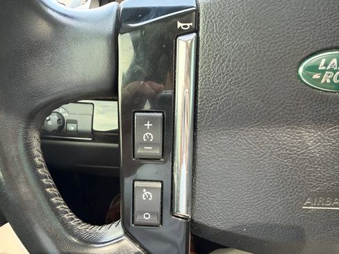 Used 2011 Land Rover LR2 HSE LUX AWD/4WD image 18