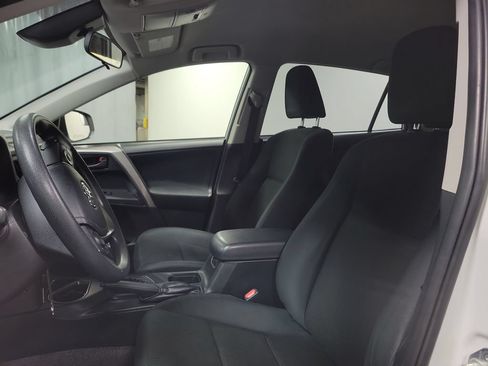 Used 2018 Toyota RAV4 LE w/ All Weather Liner Package AWD/4WD image 15