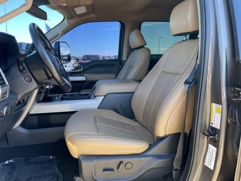 Used 2022 Ford F350 Lariat w/ Lariat Ultimate Package image 7