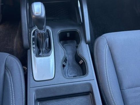 Used 2023 Nissan Frontier SV w/ SV Convenience Package image 24