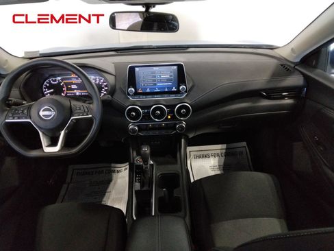 Used 2025 Nissan Sentra SV FWD image 33