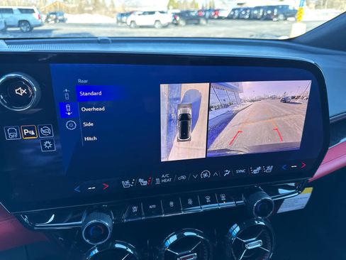 Used 2025 Chevrolet Blazer EV RS image 24