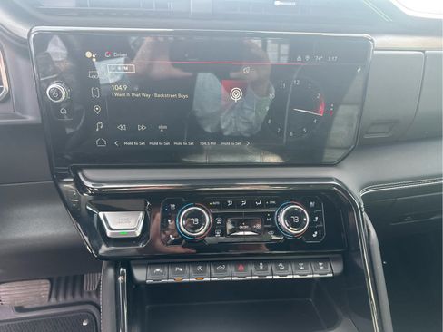 Used 2024 GMC Sierra 1500 AT4X AWD/4WD image 24