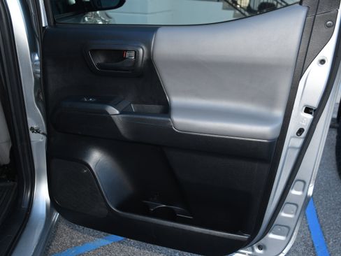 Certified 2023 Toyota Tacoma SR image 18