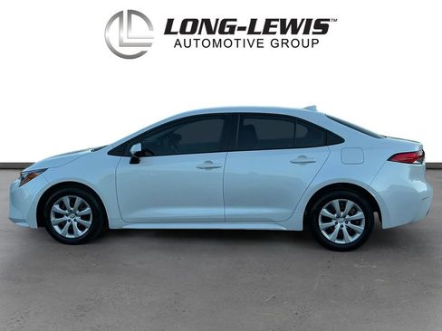 Used 2025 Toyota Corolla LE w/ Convenience Package image 2