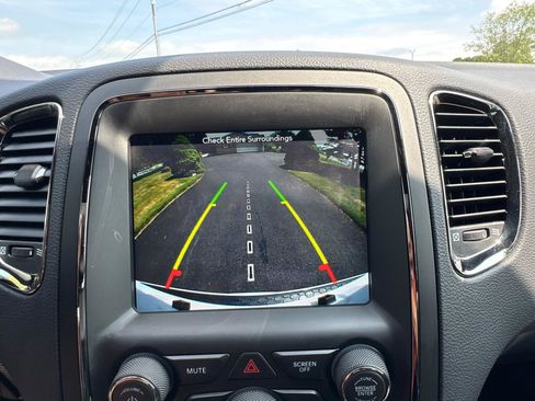 Used 2019 Dodge Durango R/T w/ Technology Group AWD/4WD image 16