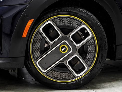 Used 2023 MINI Cooper SE image 3