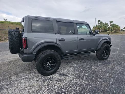 Used 2024 Ford Bronco Wildtrak image 5