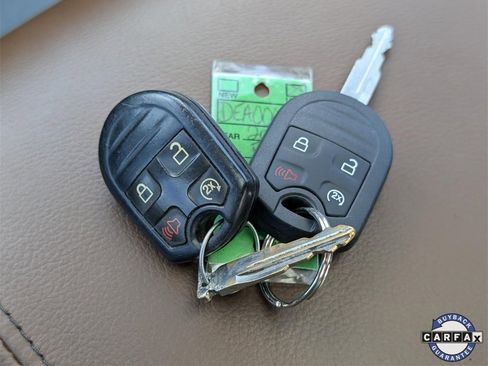 Used 2013 Ford F350 Platinum w/ Platinum Pkg image 38