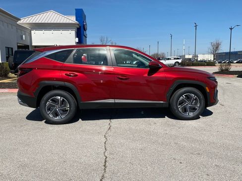 New 2026 Hyundai Tucson Blue SE w/ Tow & Go Package AWD/4WD image 8