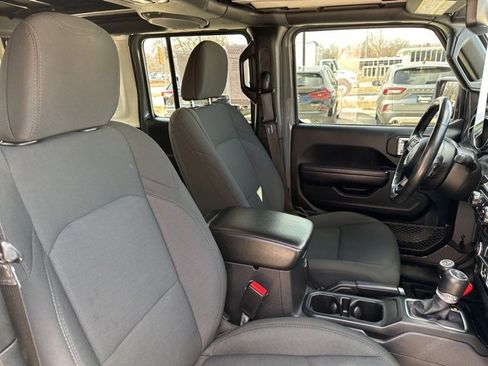 Used 2021 Jeep Wrangler Unlimited Sport image 14