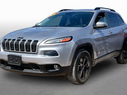Used 2018 Jeep Cherokee Latitude w/ Altitude Package