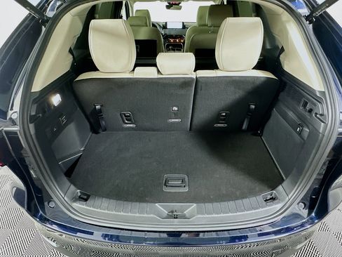 Used 2024 MAZDA CX-90 Plug-In Hybrid w/ Premium Pkg image 31