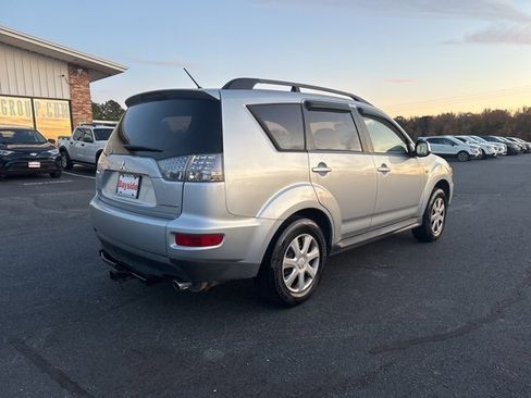 Used 2012 Mitsubishi Outlander ES image 5