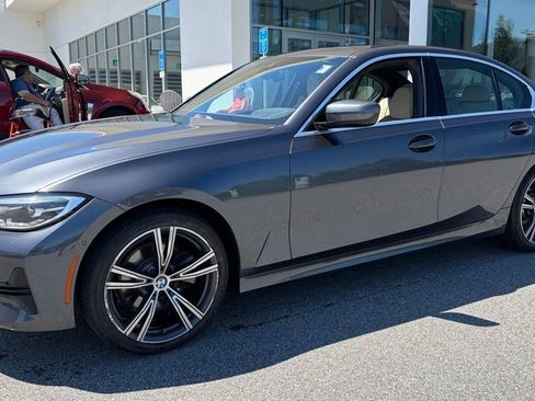 Used 2019 BMW 330i xDrive Sedan w/ Premium Package AWD/4WD image 1