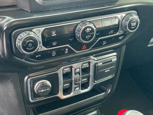 Used 2020 Jeep Wrangler Unlimited Sport S image 21