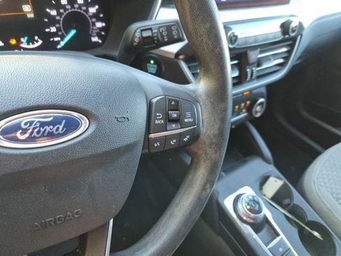 Used 2025 Ford Escape ST-Line Select AWD/4WD image 19