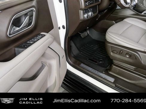 Used 2023 GMC Yukon SLT RWD image 8