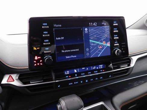 Used 2021 Toyota Sienna XSE w/ XSE Plus Package image 39