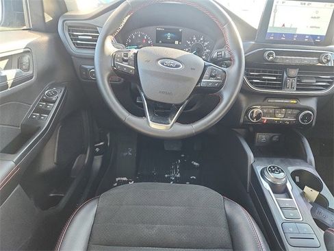 Certified 2022 Ford Escape SEL w/ SEL Stealth AWD Package image 9