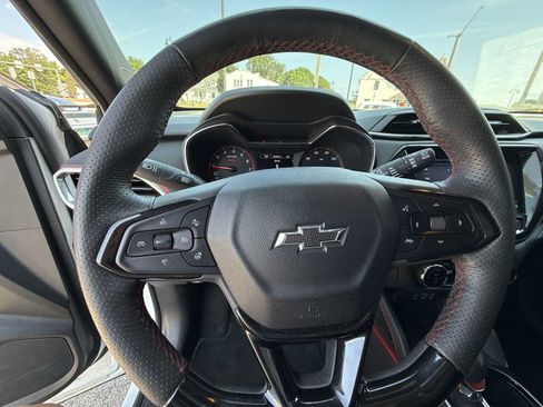 Certified 2023 Chevrolet TrailBlazer RS w/ Convenience Package FWD image 11