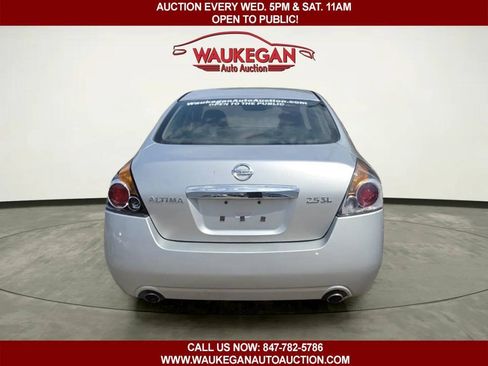 Used 2010 Nissan Altima 2.5 SL w/ SL Pkg FWD image 6