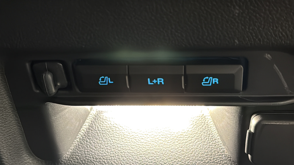 Used 2025 Ford Explorer ST w/ Sun And Sound Package AWD/4WD image 31