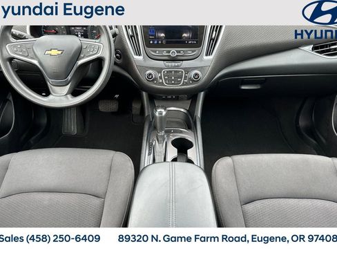 Used 2020 Chevrolet Malibu LT image 17