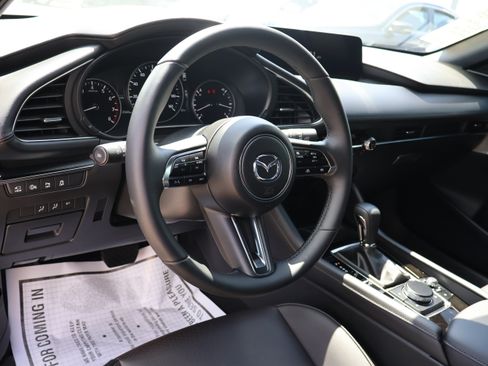 Used 2026 MAZDA MAZDA3 Hatchback w/Premium Plus Pkg AWD/4WD image 25