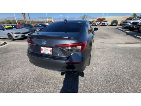 Used 2023 Honda Civic Sport image 7
