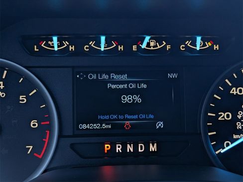 Used 2018 Ford F150 XLT w/ Equipment Group 302A Luxury image 21