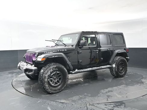 Used 2022 Jeep Wrangler Unlimited Sport image 2
