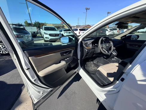 Used 2018 Honda CR-V EX image 9