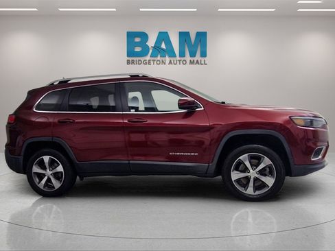 Used 2019 Jeep Cherokee Limited image 8
