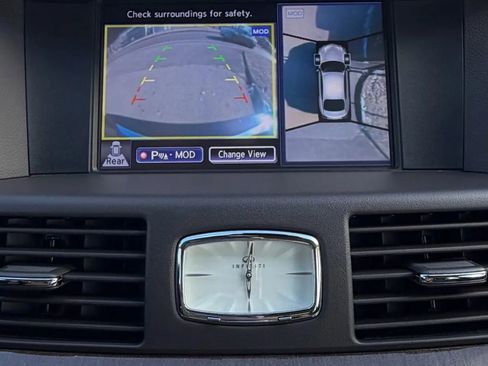 Used 2016 INFINITI Q70 L 3.7 w/ Deluxe Touring Package image 29