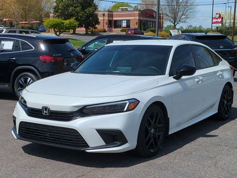 Used 2022 Honda Civic Sport image 4