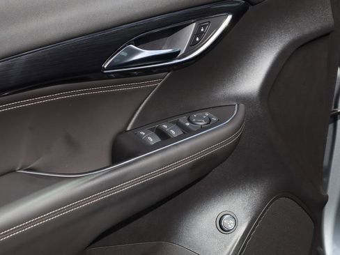 Used 2023 Buick Envision Preferred w/ Sport Touring Package image 18