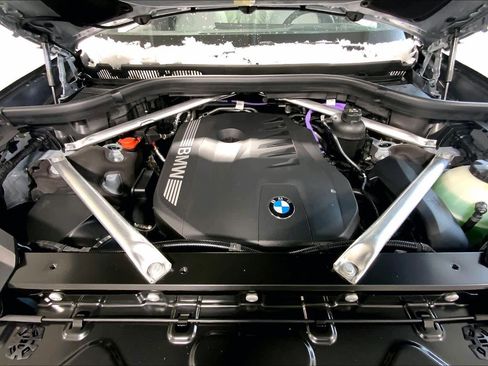 New 2026 BMW X7 xDrive40i w/ M Sport Package image 16