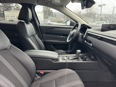 Used 2025 MAZDA CX-50 2.5 Hybrid w/ Preferred Pkg image 16