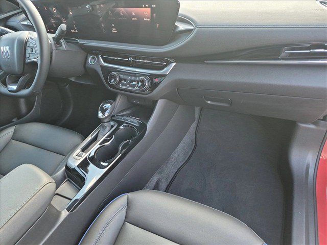 Used 2024 Buick Envista Sport Touring w/ Convenience I Package FWD image 21