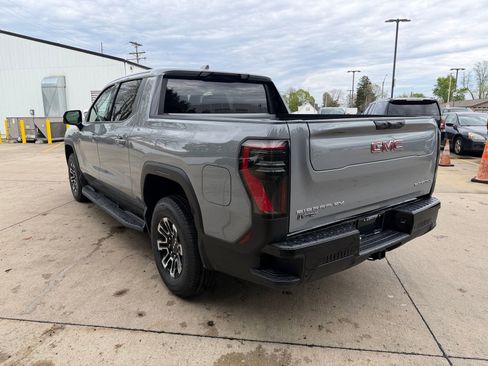 New 2026 GMC Sierra EV Elevation AWD/4WD image 30