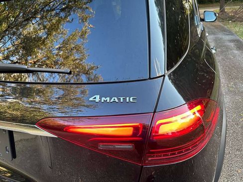 Used 2024 Mercedes-Benz GLE 450e 4MATIC image 10