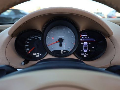 Used 2014 Porsche Boxster S image 29