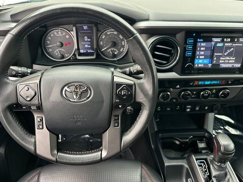 Used 2018 Toyota Tacoma TRD Pro image 28