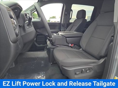 New 2026 Chevrolet Silverado 1500 Custom w/ LPO, Dark Essentials Package AWD/4WD image 17