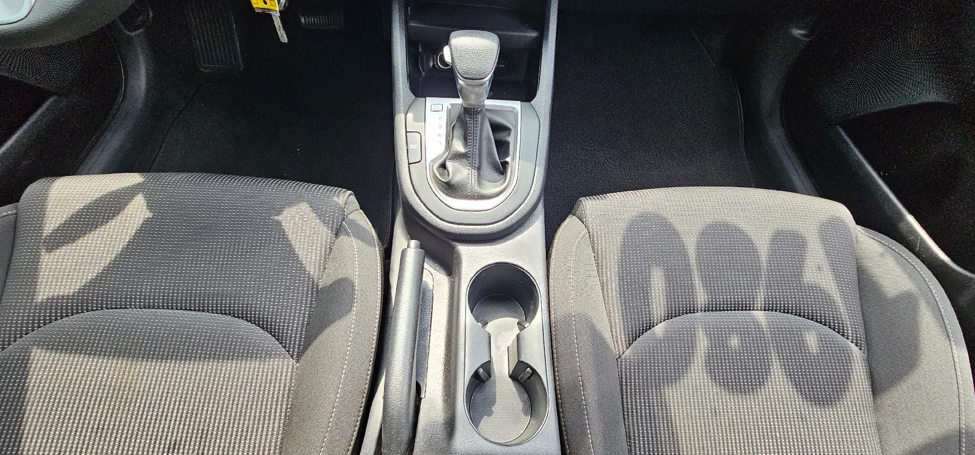 Used 2019 Kia Forte LXS FWD image 14