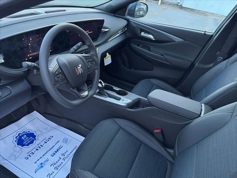 New 2026 Buick Envista Preferred w/ Convenience II Package image 16