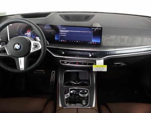 New 2026 BMW X7 xDrive40i w/ M Sport Package image 4